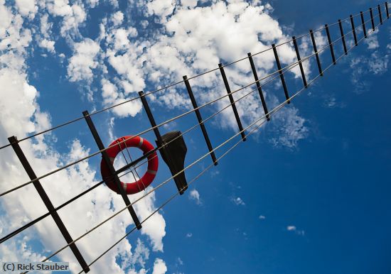 Missing Image: i_0025.jpg - Ratline to the Sky
