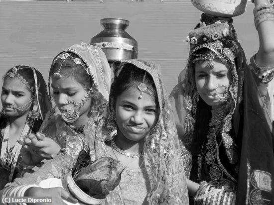 Missing Image: i_0065.jpg - GirlProcession