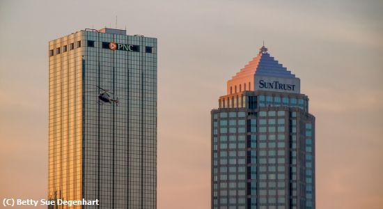 Missing Image: i_0035.jpg - Flying-Low-Tampa-Skyline
