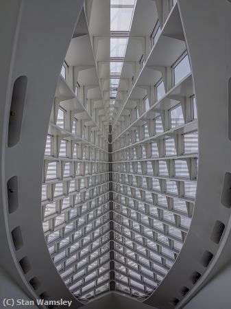 Missing Image: i_0048.jpg - MilwaukeeMuseumCeiling