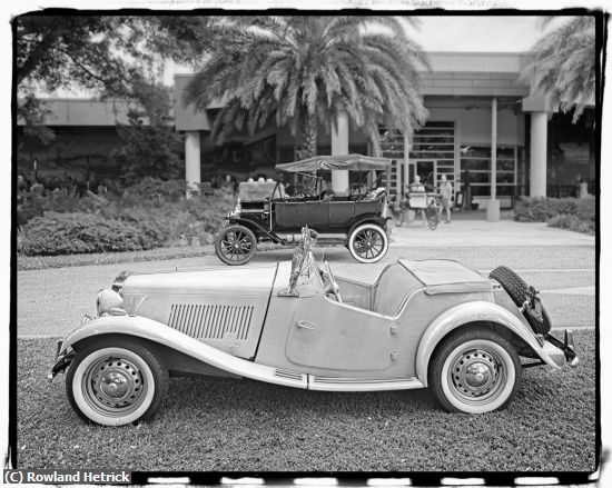 Missing Image: i_0052.jpg - Old and Older vehicles