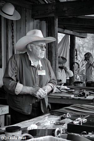 Missing Image: i_0047.jpg - Leathersmith