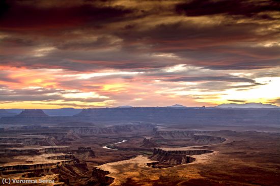 Missing Image: i_0040.jpg - Last Light Over the Ages