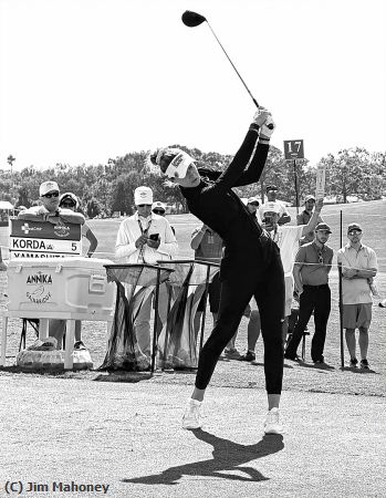 Missing Image: i_0054.jpg - Nellie Tees Off