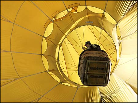 ei8_Chuck_Platz_Yellow_Balloon