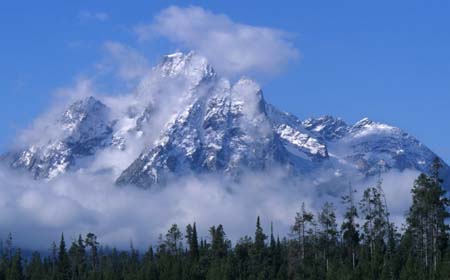 ei3_Mark_Zielinski_Mountain_With_Clouds